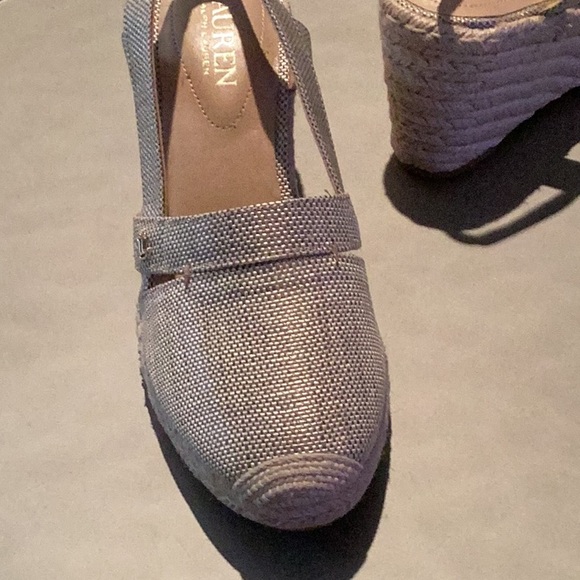 Ralph Lauren cream/gold metallic wedges, SZ 7.5.  Cotton upper and lining.  NWOT - Picture 7 of 7